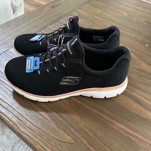 Sketcher Slip On Tennis Shoes